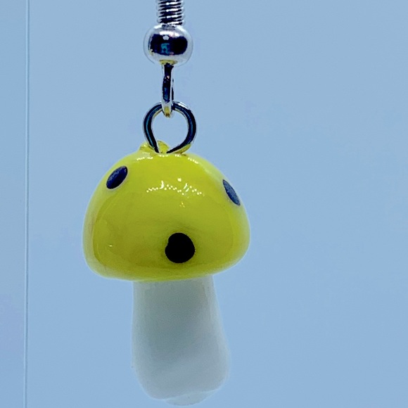 Glass Small Mushroom Beaded Dangle Earrings - Picture 2 of 4